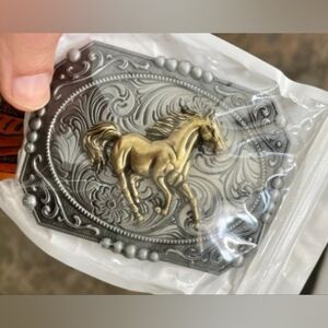 New Western Rodeo Horse equestrian belt buckle Silver Or Gold